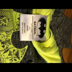 Boys size xs warm Batman hooded sweatshirt